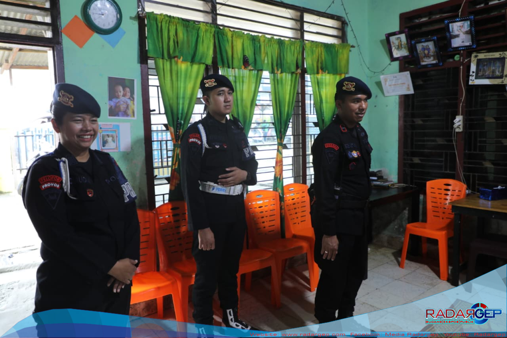 Brimob Polda Sumut Gelar, Minggu Kasih Tebar Kepedulian untuk Anak Panti Asuhan dan Warga Kurang Mampu